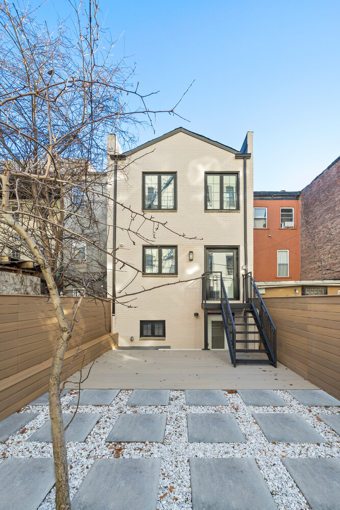 355 Monroe Street Brooklyn, NY 11221 - Photo 18 of 19