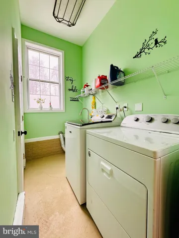 $1,600 | 1440 Hartwood Road, Fredericksburg, VA 22406