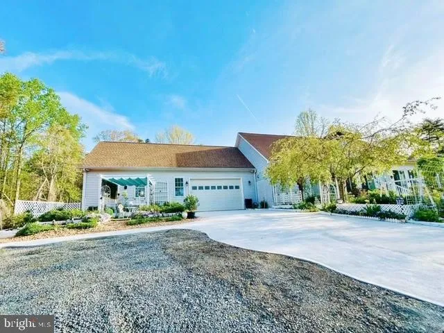 $1,600 | 1440 Hartwood Road, Fredericksburg, VA 22406