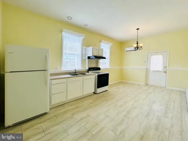 $1,600 | 1440 Hartwood Road, Fredericksburg, VA 22406