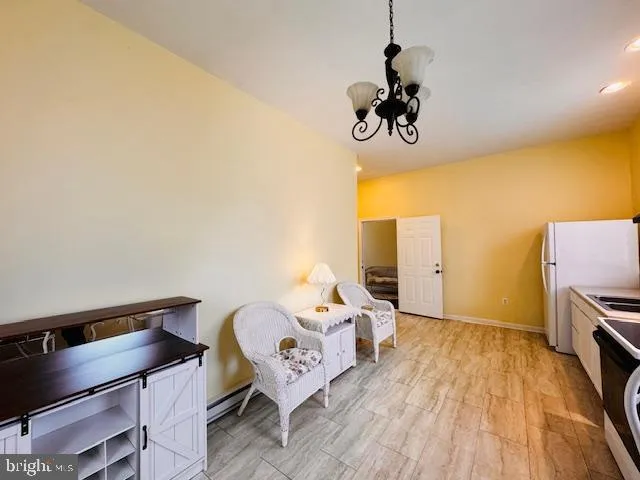 $1,600 | 1440 Hartwood Road, Fredericksburg, VA 22406