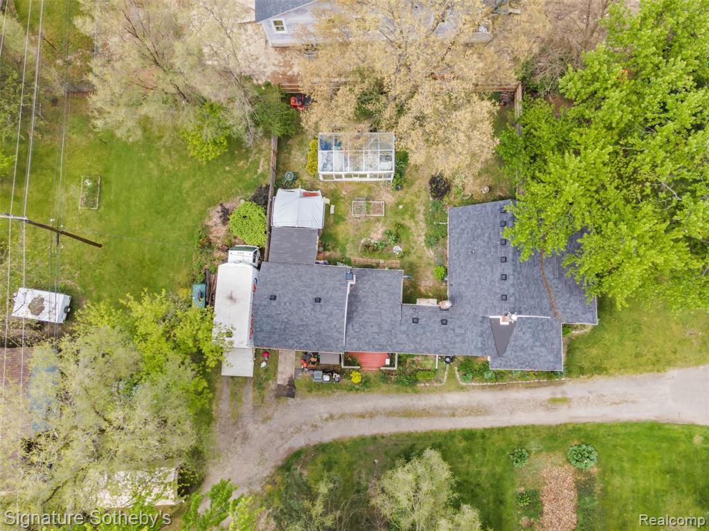2694 Hessel Avenue Rochester Hills, MI 48307 - Photo 12 of 15