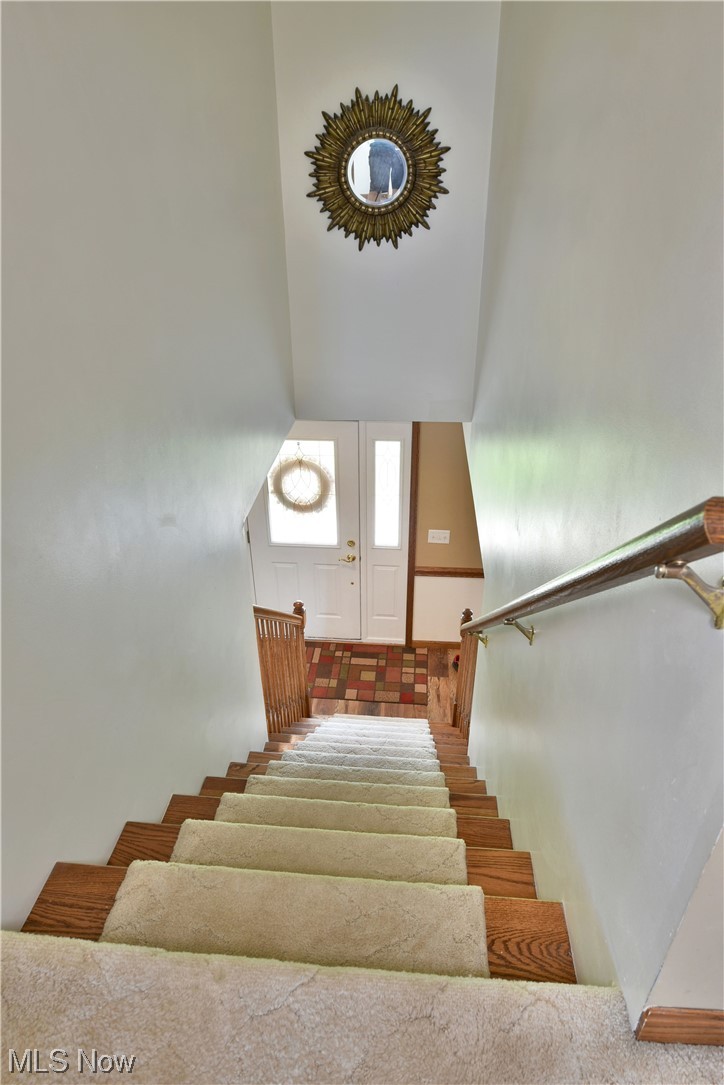 1186 Ina Drive Warren, OH 44481 - Photo 5 of 35