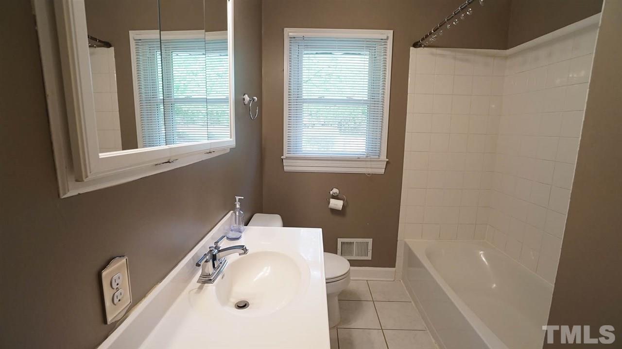 7621 Valview Street Raleigh, NC 27613 - Photo 15 of 22