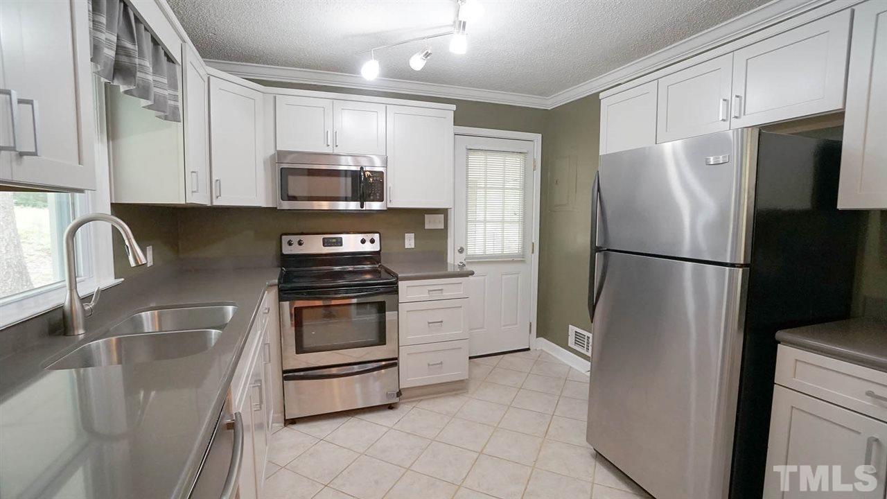 7621 Valview Street Raleigh, NC 27613 - Photo 6 of 22