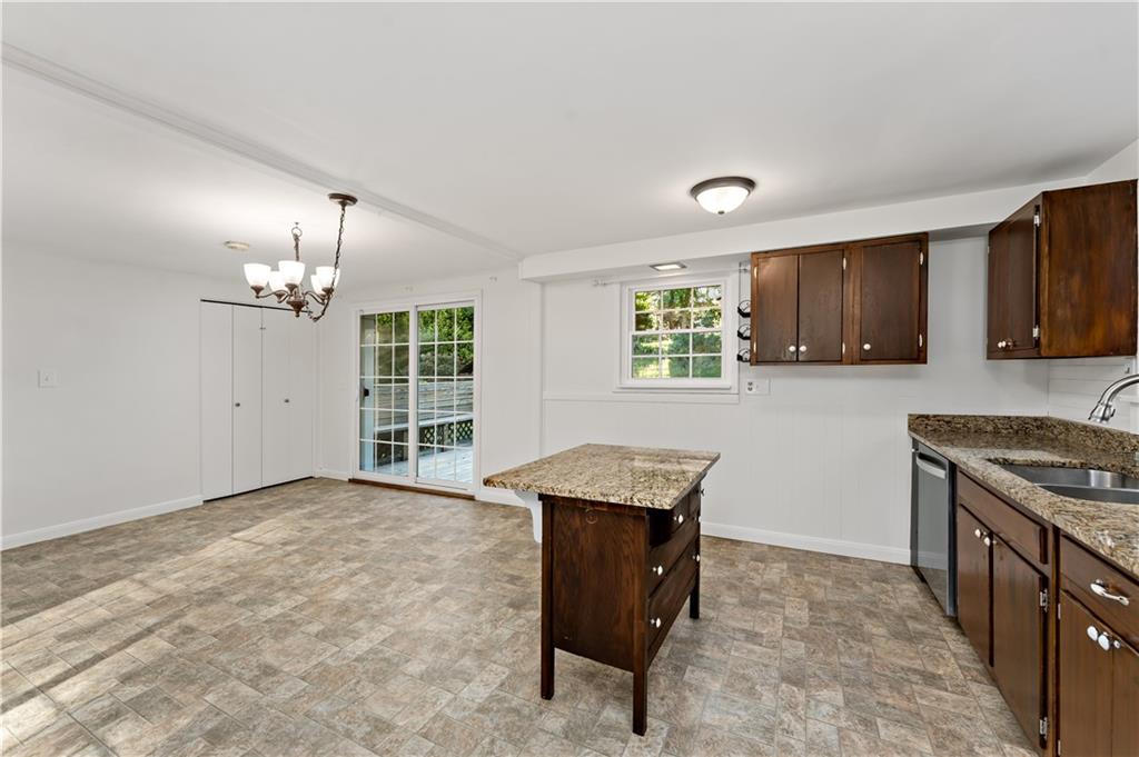 220 Amity Road Glenshaw, PA 15116 - Photo 6 of 44