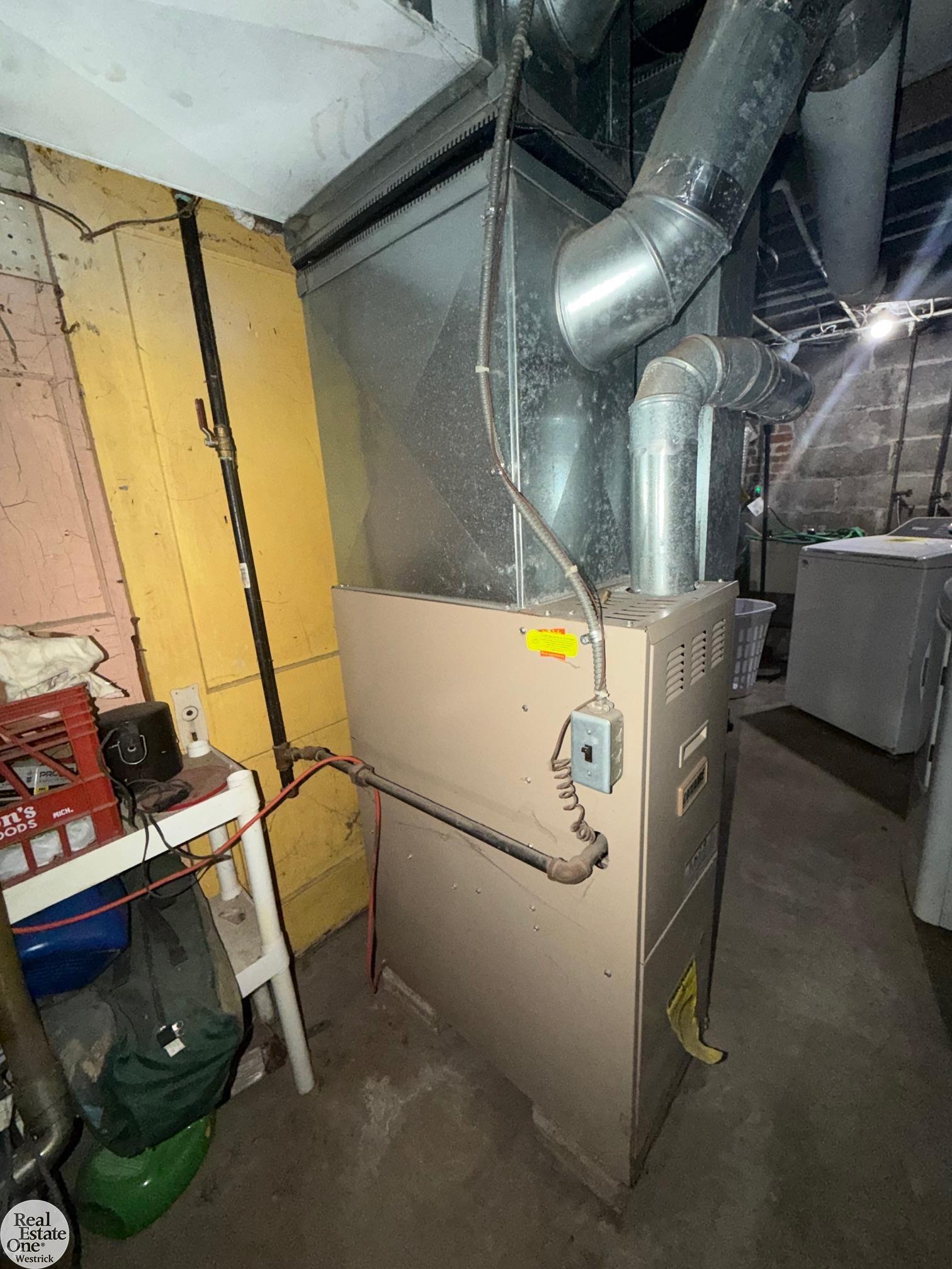 7742 River Road Marine City, MI 48039 - Photo 10 of 25 Lower Unit Basement Laund