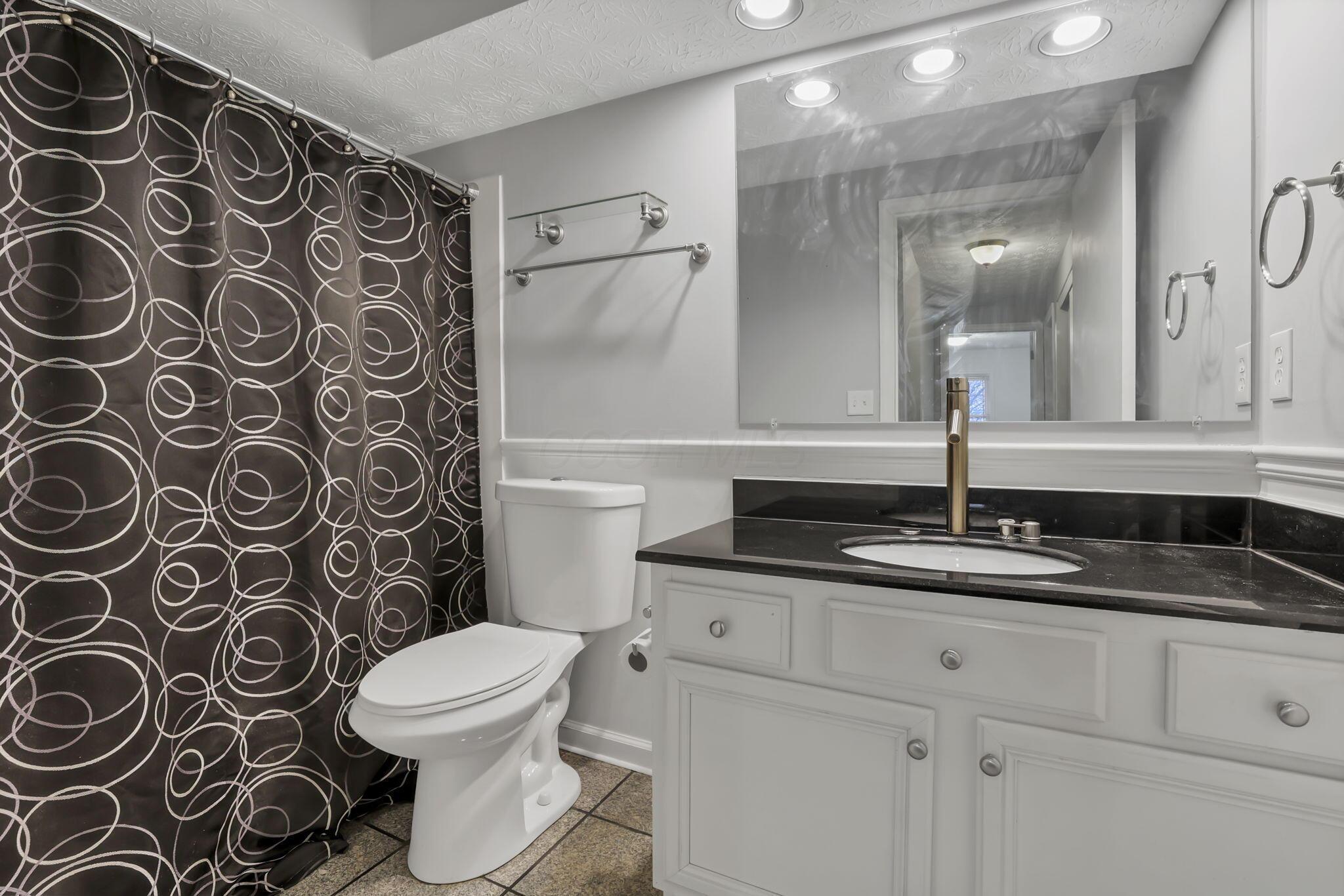 8097 Morse Road Southwest Blacklick, OH 43004 - Photo 15 of 50 Guest Bath