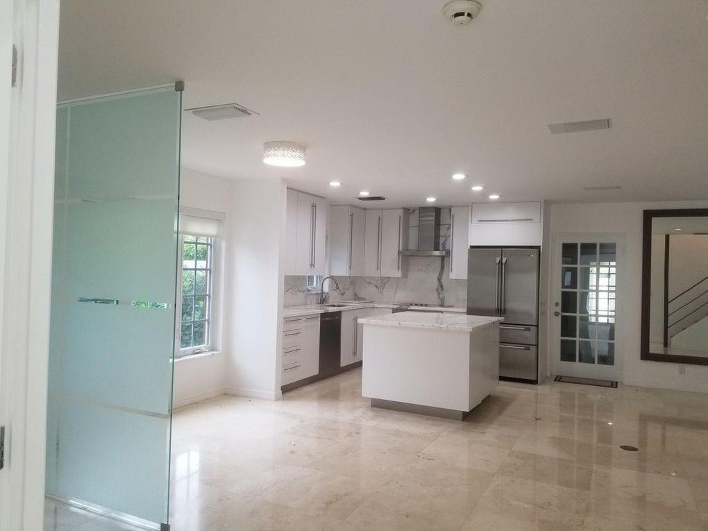 954 Lake Wyman Road Boca Raton, FL 33431 - Photo 5 of 19 Photo 5