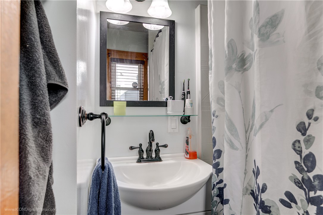 102 Benefit Street Woonsocket, RI 02895 - Photo 9 of 35