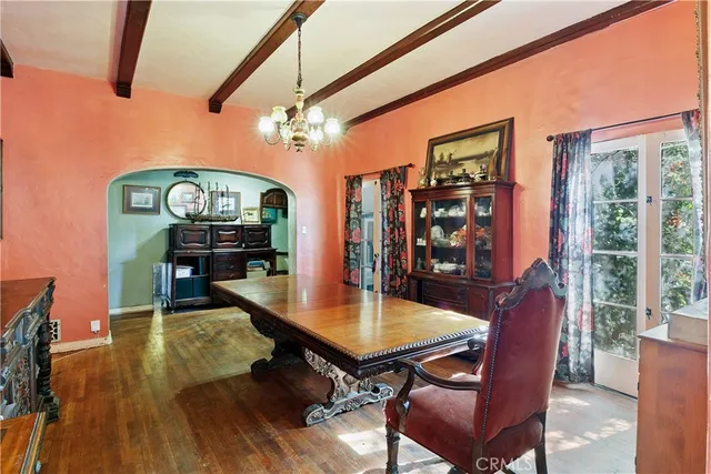 $3,499,000 | 819 South Curson Avenue, Los Angeles, CA 90036