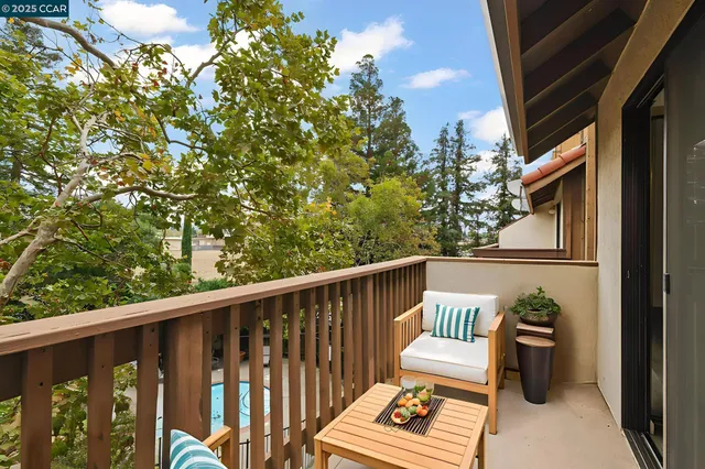 $379,000 | 2055 Sierra Road, Unit 101, Concord, CA 94518