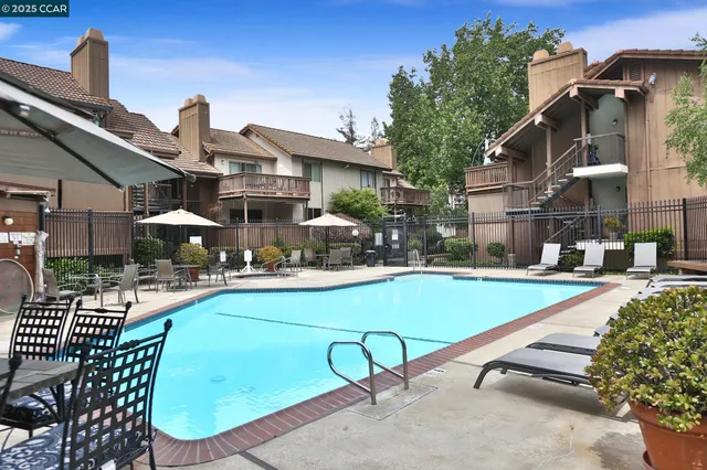 $379,000 | 2055 Sierra Road, Unit 101, Concord, CA 94518