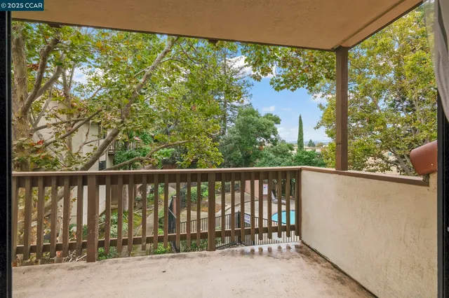 $379,000 | 2055 Sierra Road, Unit 101, Concord, CA 94518