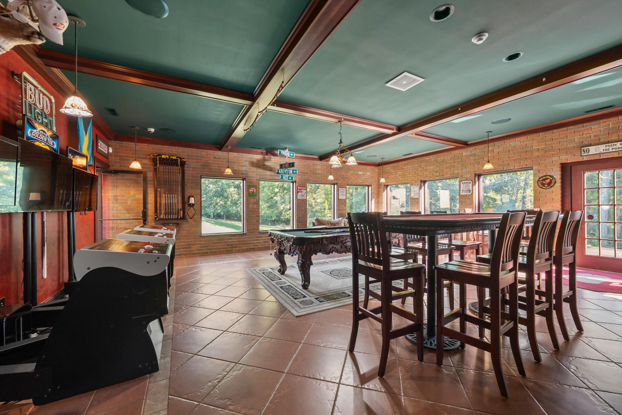17980 Gambier Road Mount Vernon, OH 43050 - Photo 105 of 123 Gym Bar