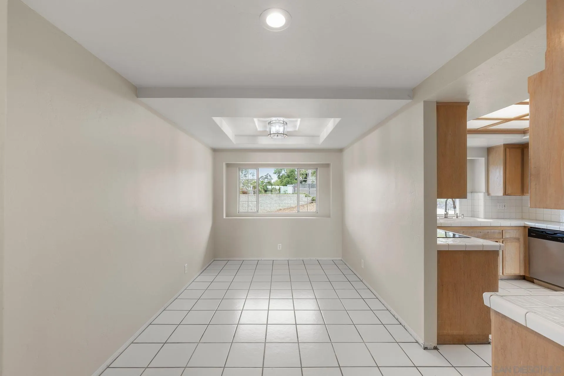 960 Sunset Drive Vista, CA 92081 - Photo 16 of 39 a view of an empty room and window