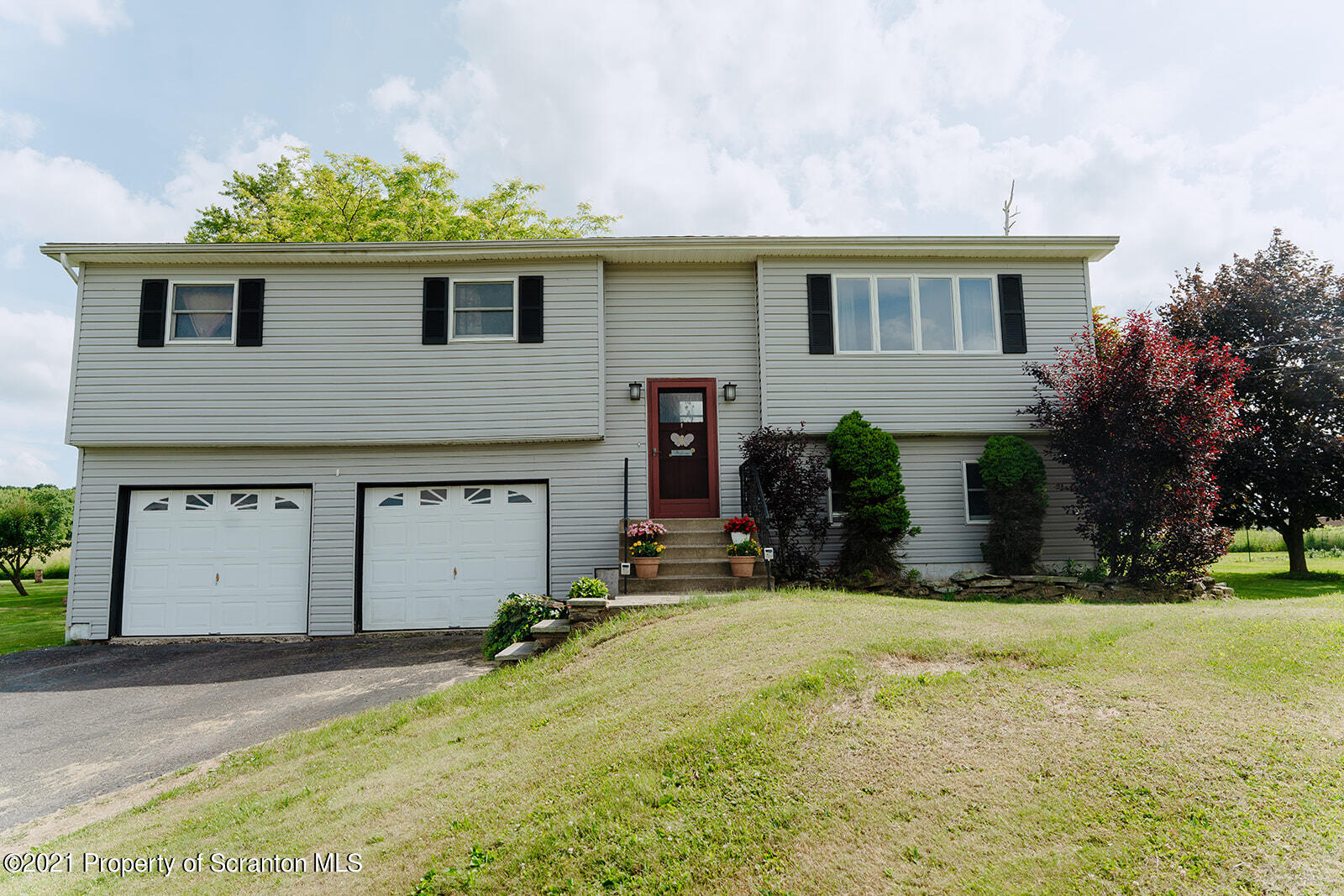 2307 Ransom Road Clarks Summit, PA 18411 - Photo 1 of 30 Gallery Image 1