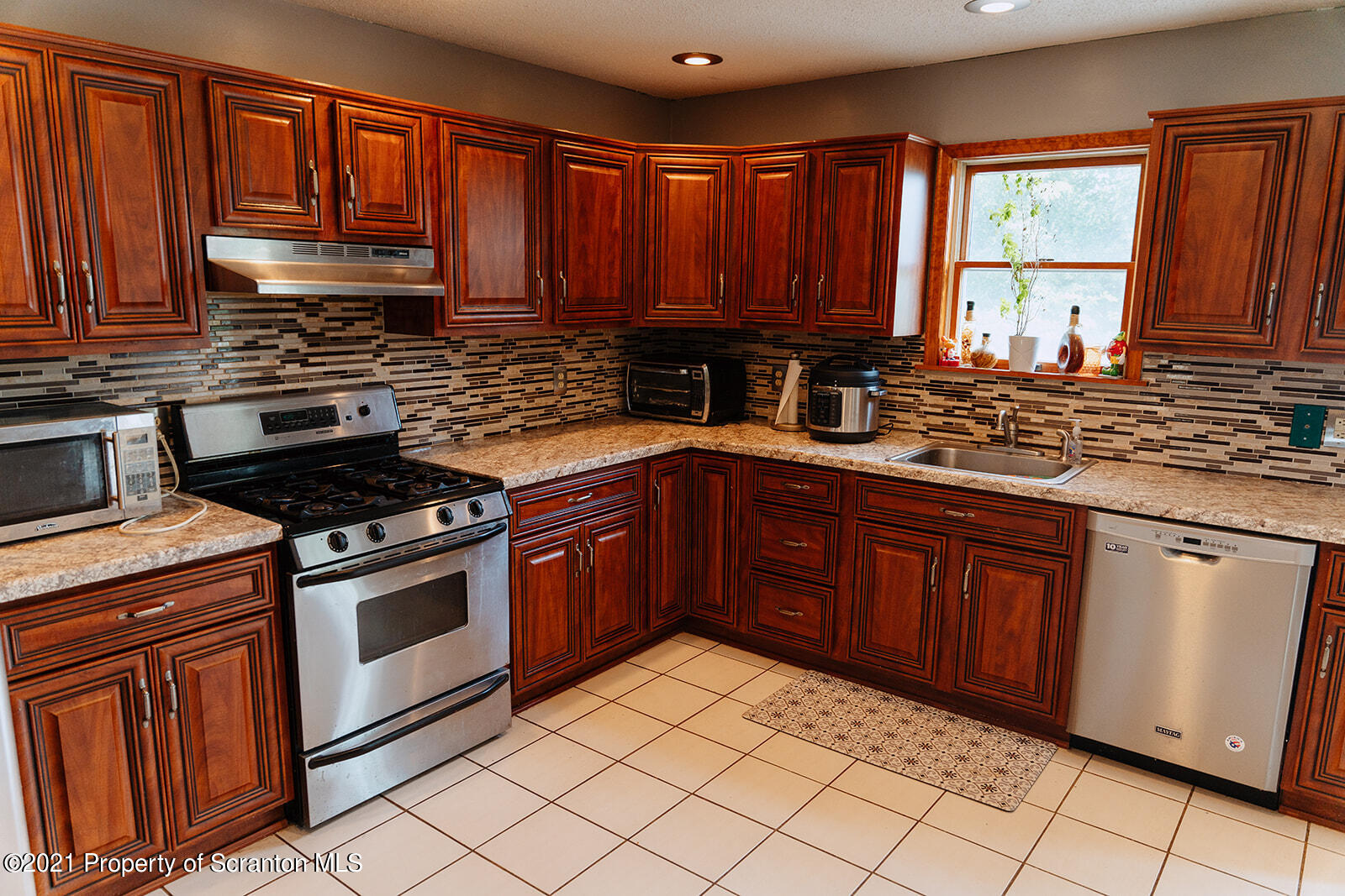2307 Ransom Road Clarks Summit, PA 18411 - Photo 5 of 30 Gallery Image 5
