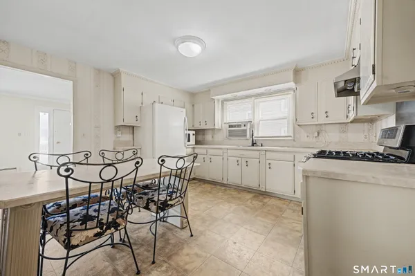 $649,900 | 115 King Street, Bridgeport, CT 06605