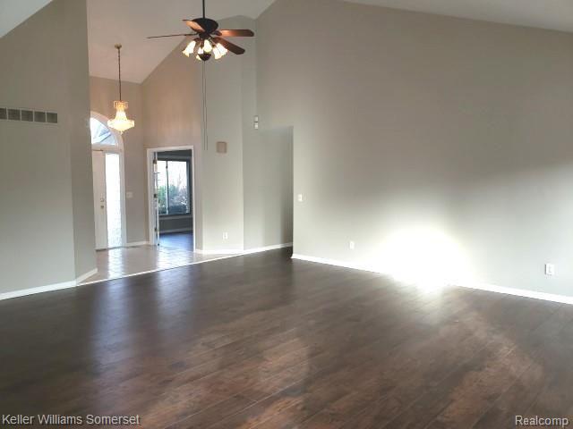 46682 West Ridge Drive Macomb, MI 48044 - Photo 14 of 41 20200117_095150 (Small).jpg