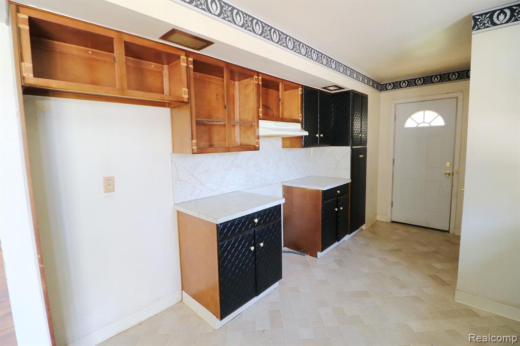 5147 North Jennings Road Flint, MI 48504 - Photo 6 of 14