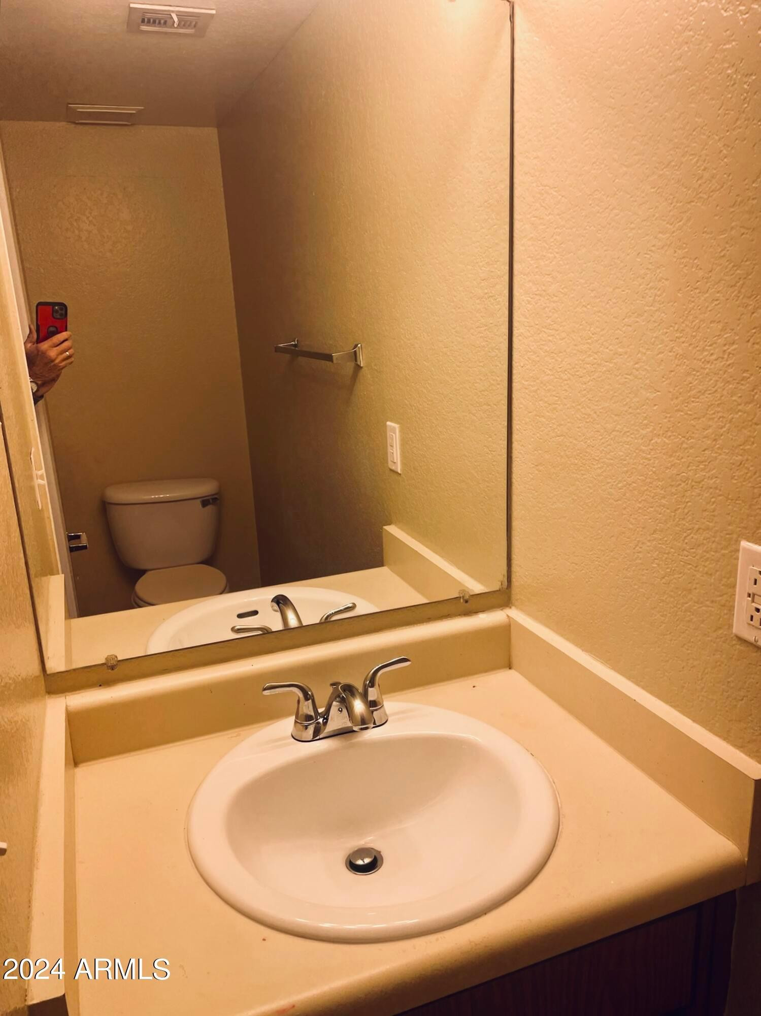 2846 East Kathleen Road, Unit 103 Phoenix, AZ 85032 - Photo 5 of 17 Photo #5