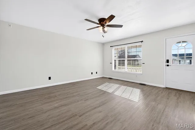 $285,000 | 1005 Cottonwood Lane, Waterloo, IL 62298