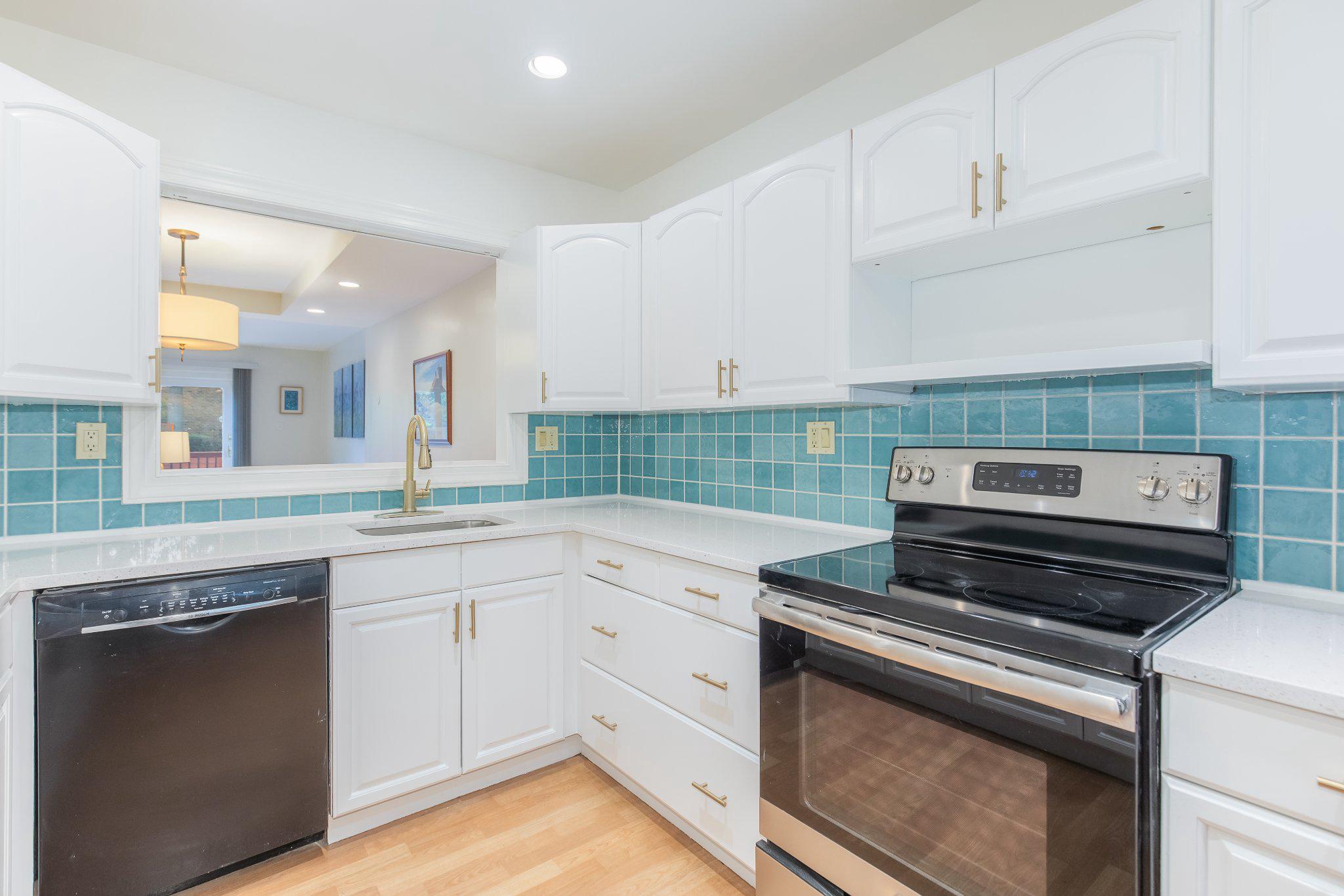 623 I Street Southwest Washington, DC 20024 - Photo 7 of 41