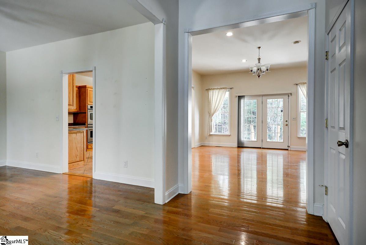 191 Center Road Travelers Rest, SC 29690 - Photo 7 of 36