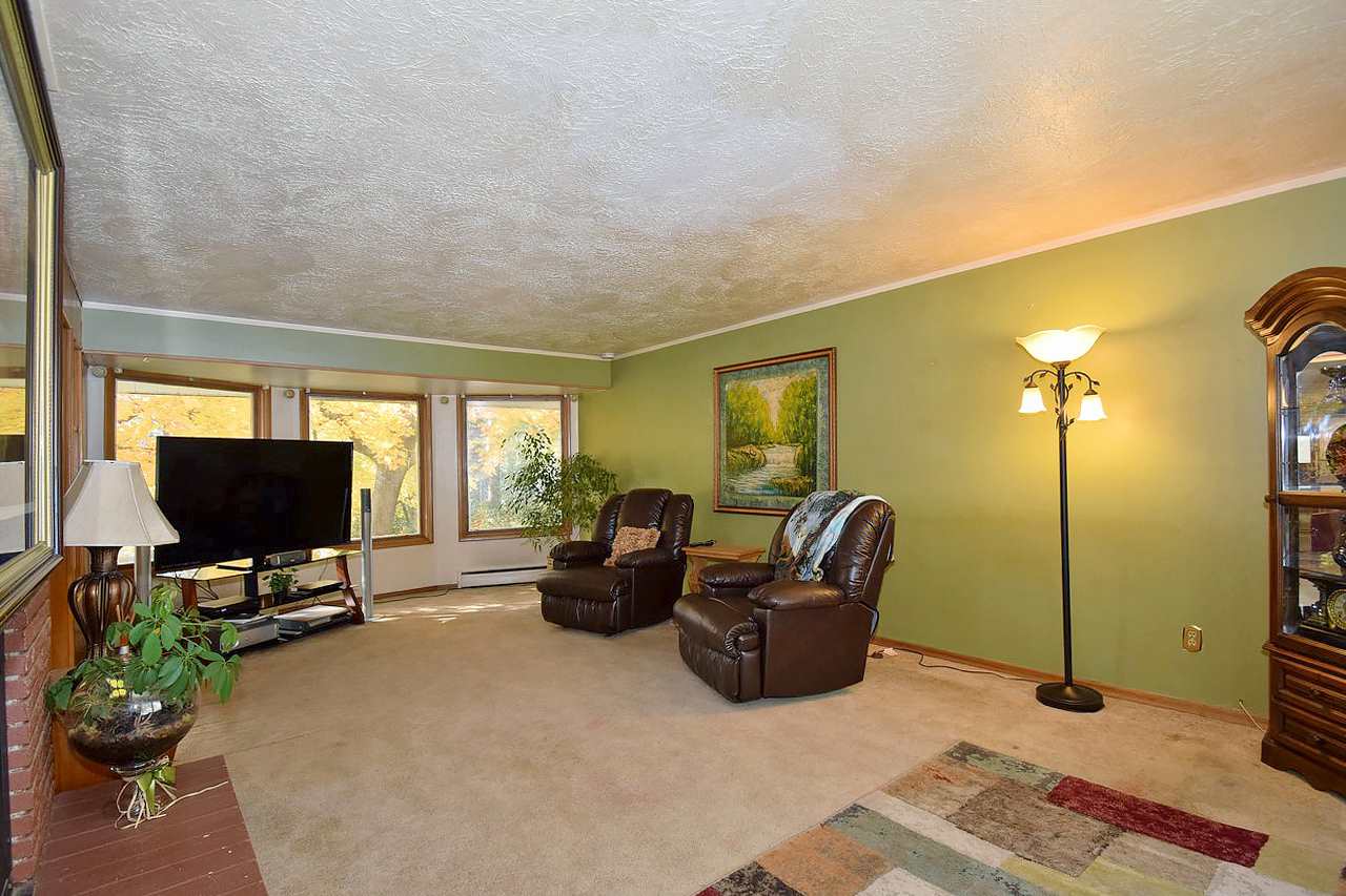 17710 North Palomino Road Colbert, WA 99005 - Photo 8 of 20