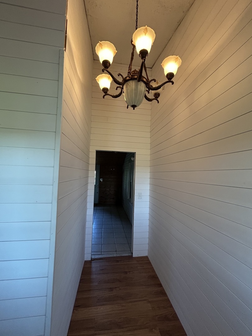 18527 Poland Road Danville, IL 61834 - Photo 25 of 71 Gallery Image 25