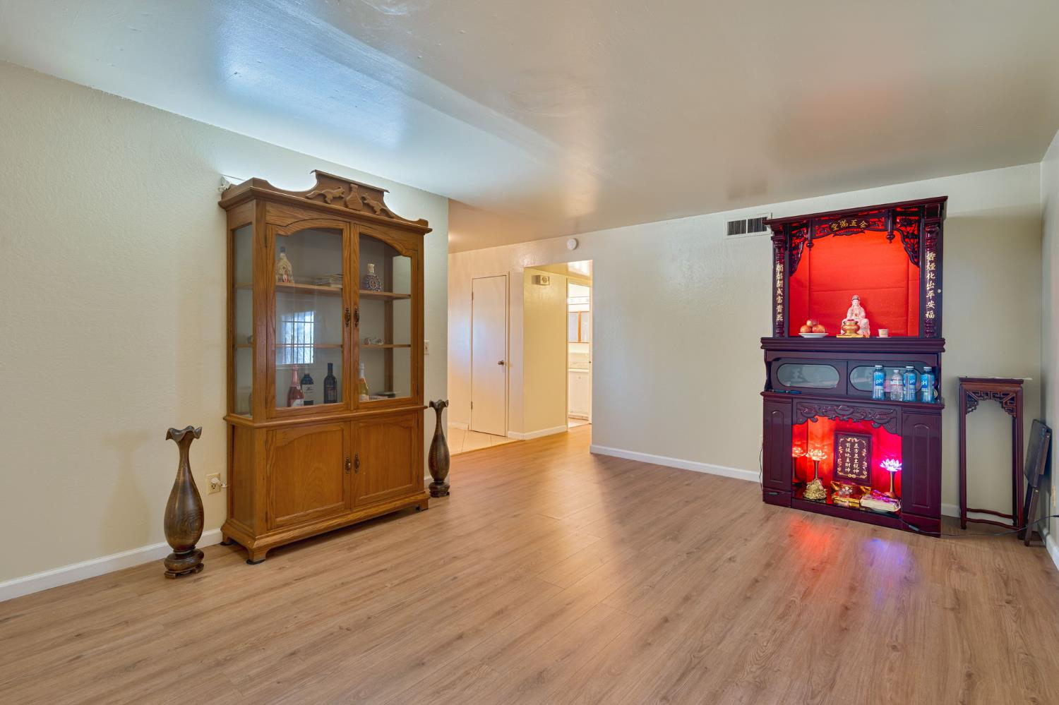 8208 Dierks Road Sacramento, CA 95830 - Photo 11 of 60