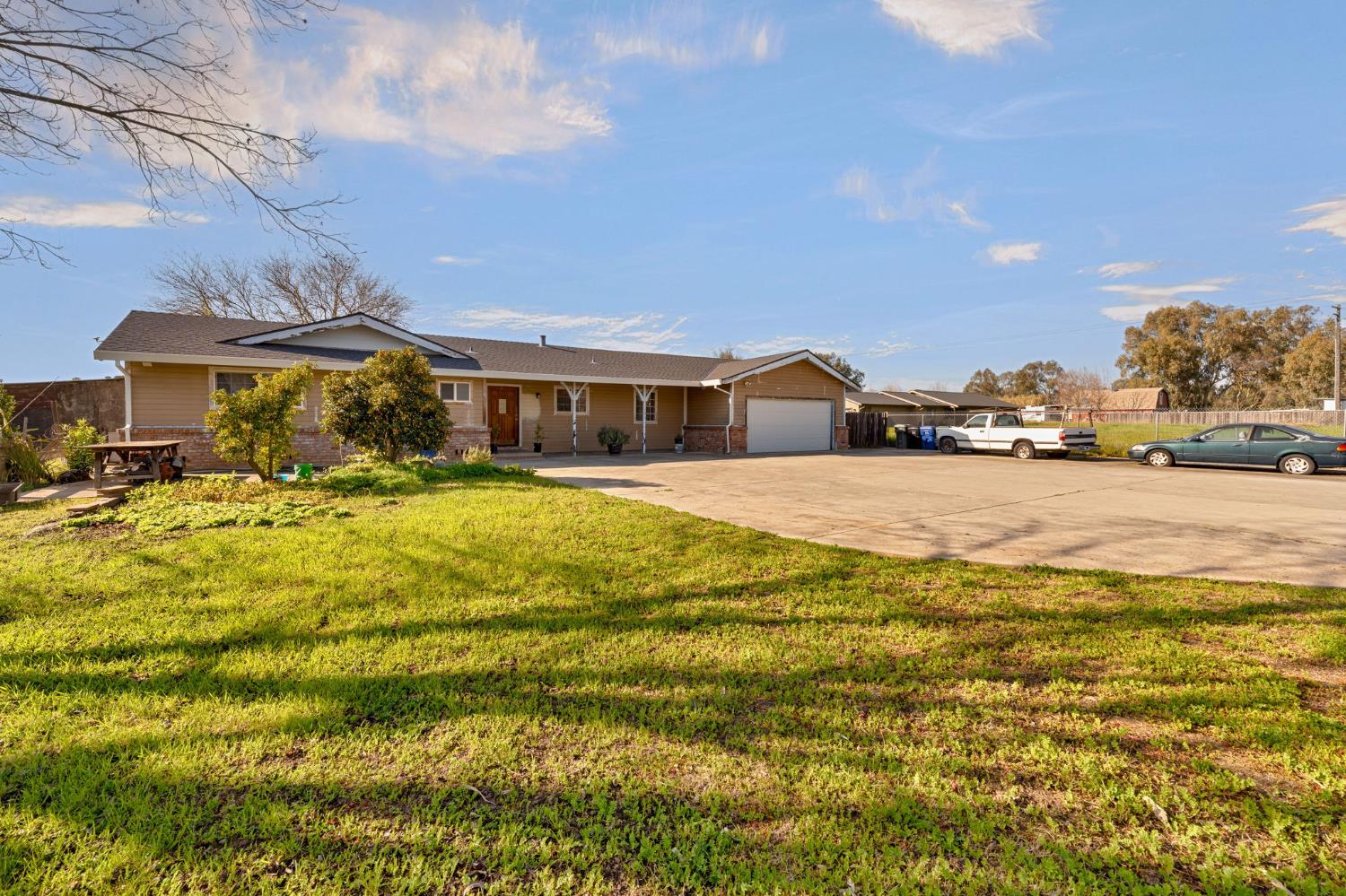 8208 Dierks Road Sacramento, CA 95830 - Photo 6 of 60