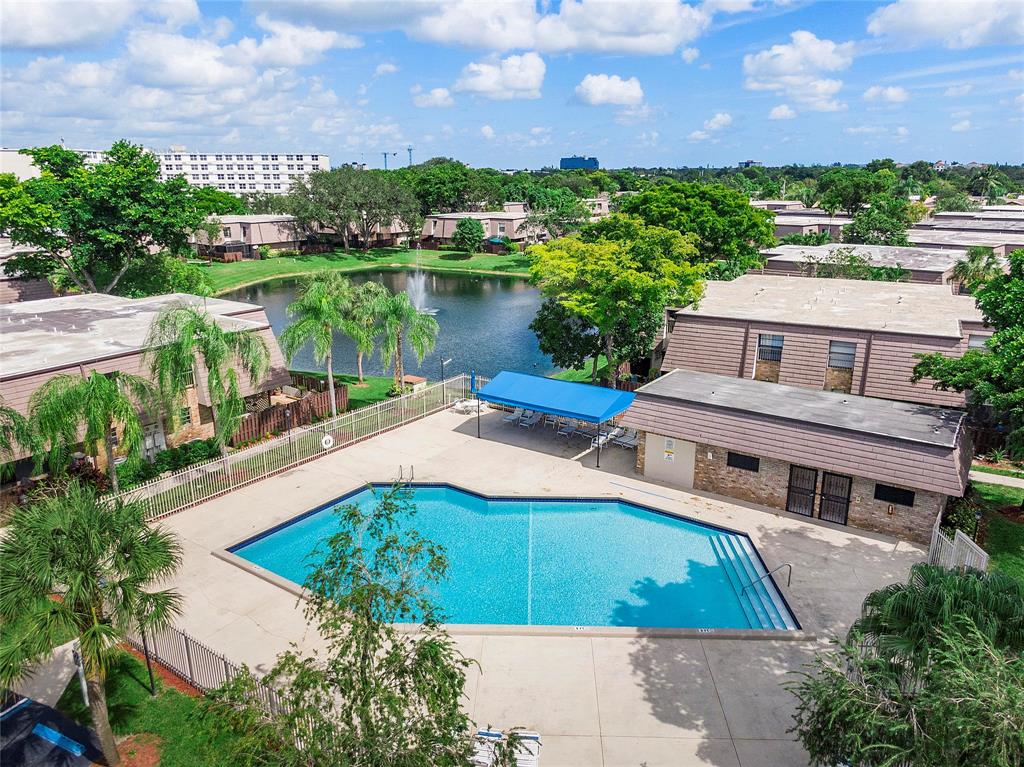 2572 Northwest 99th Avenue, Unit 2572 Coral Springs, FL 33065 - Photo 22 of 29