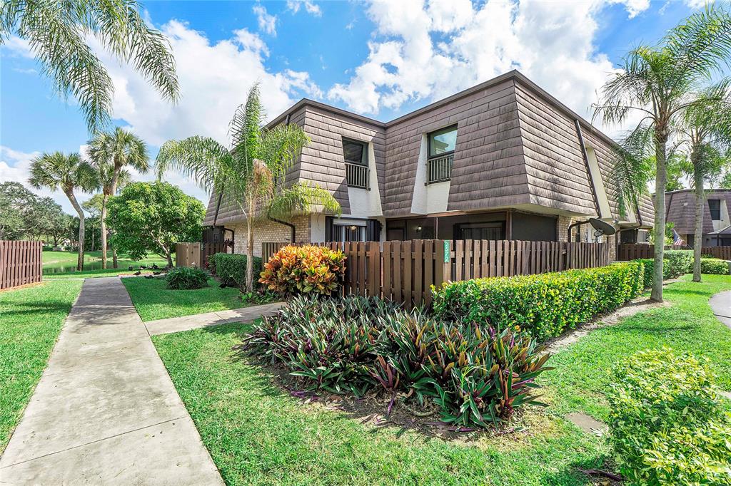 2572 Northwest 99th Avenue, Unit 2572 Coral Springs, FL 33065 - Photo 24 of 29