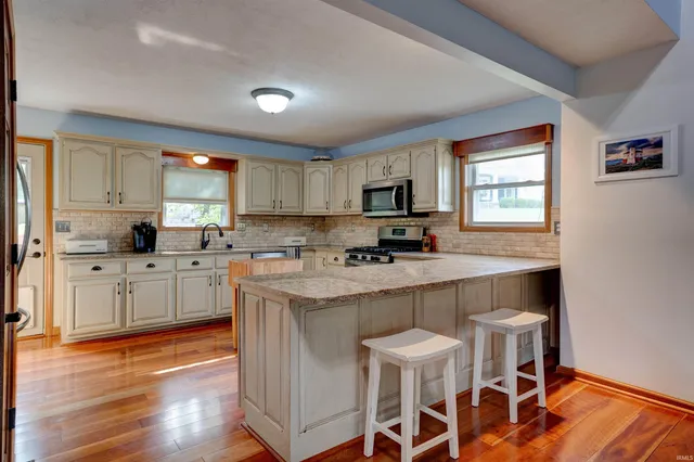 $499,900 | 190 East Candy Cane Lane, Santa Claus, IN 47579