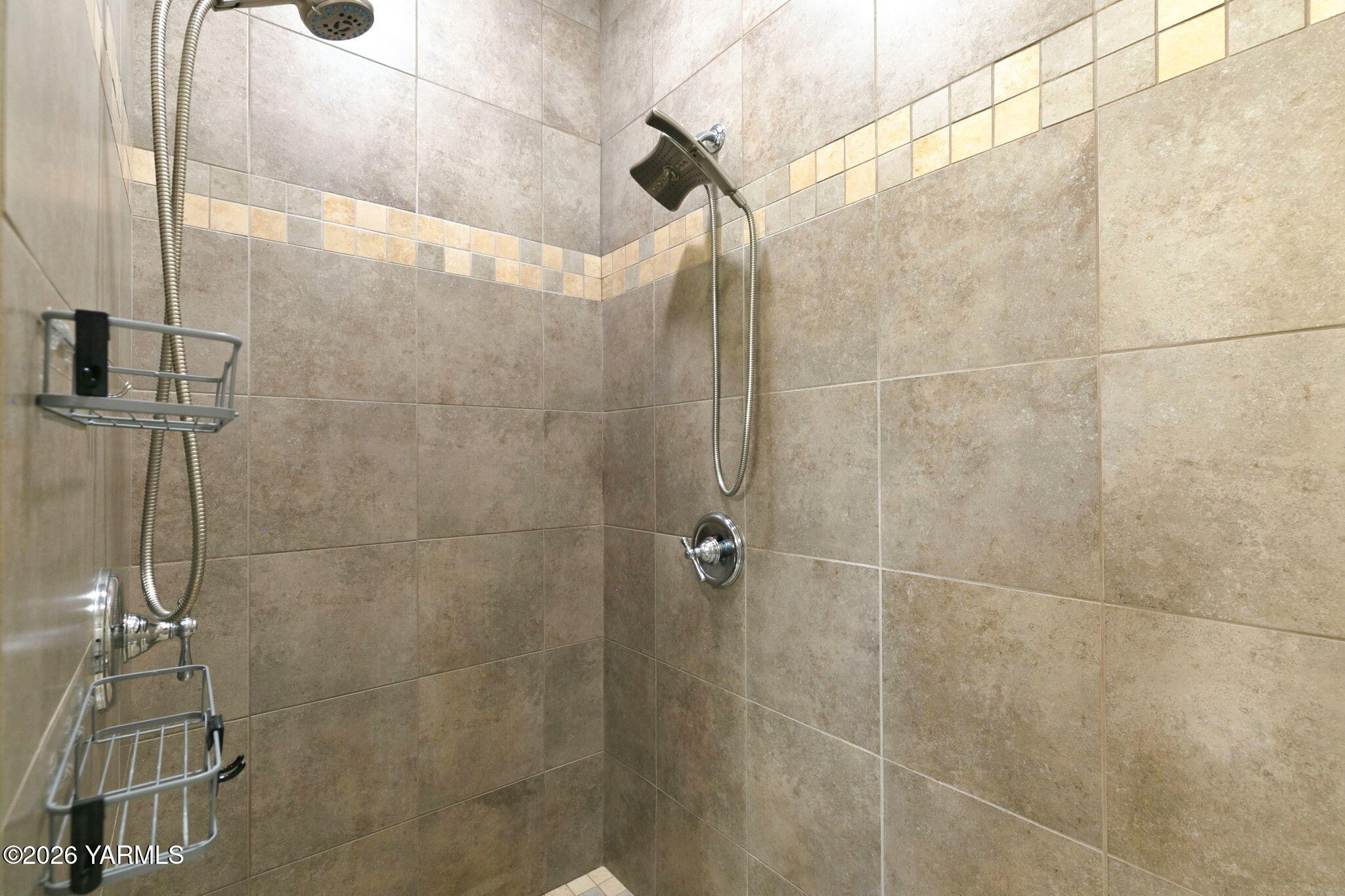 6360 Naches Heights Road Yakima, WA 98908 - Photo 31 of 38 Primary Shower