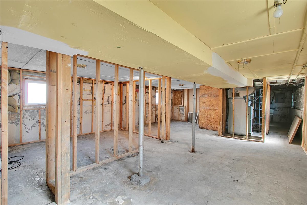 321 West 114th Street Chicago, IL 60628 - Photo 22 of 30