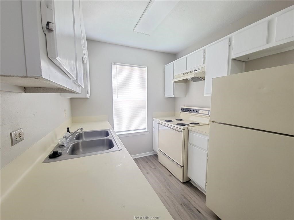 2907 Prairie Flower Circle, Unit A Bryan, TX 77802 - Photo 4 of 10