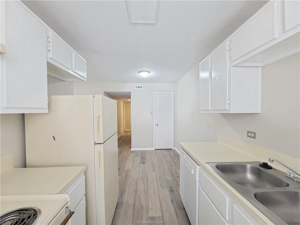 2907 Prairie Flower Circle, Unit A Bryan, TX 77802 - Photo 5 of 10