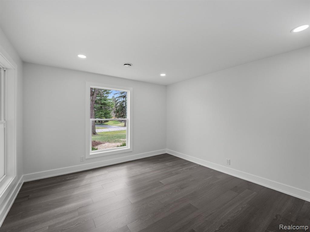 1081 Top View Road Bloomfield Hills, MI 48304 - Photo 26 of 26