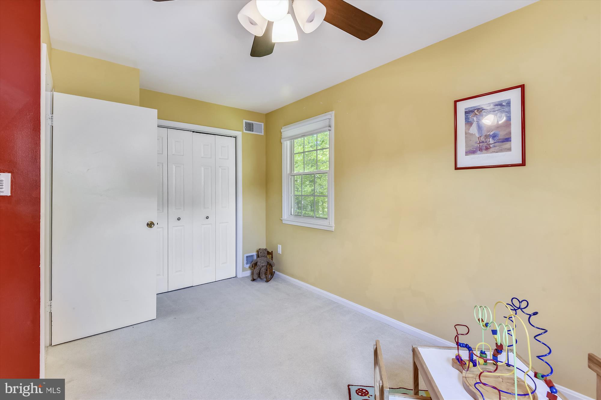 7403 Reservation Drive Springfield, VA 22153 - Photo 27 of 41 Bedroom #3 with new closet doors