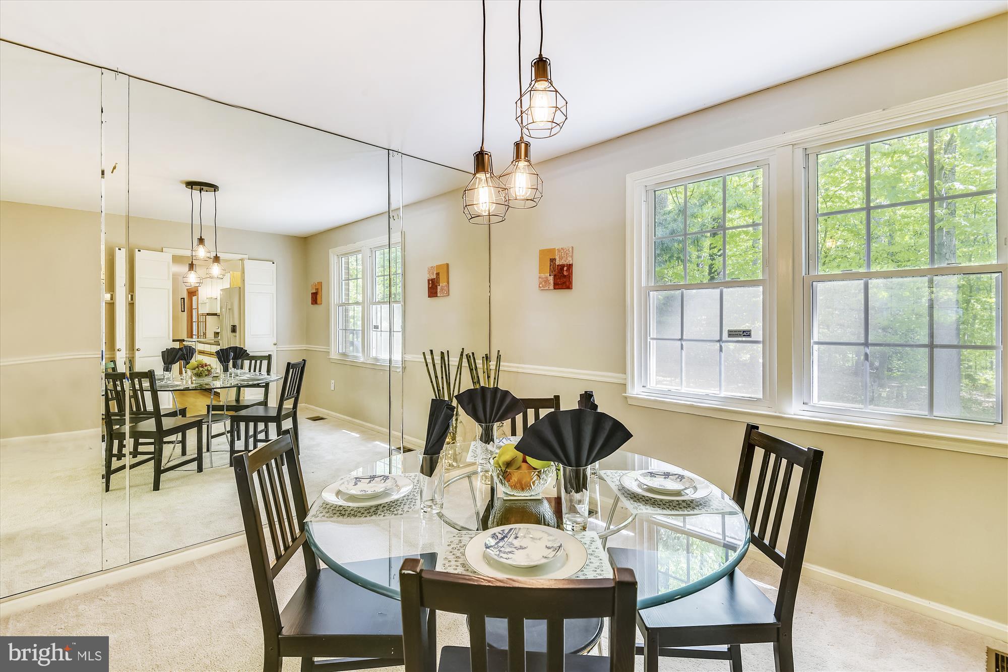7403 Reservation Drive Springfield, VA 22153 - Photo 10 of 41 Dining Room with new lightfixture