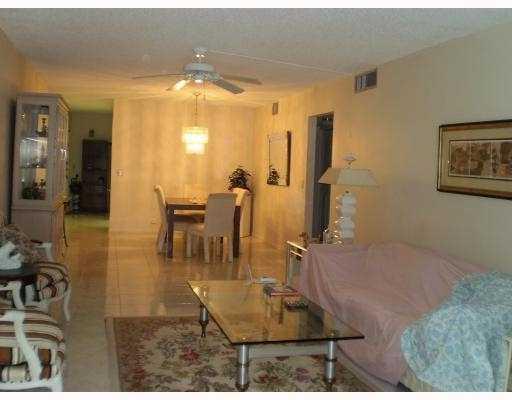 1036 Exeter, Unit 1036 Boca Raton, FL 33434 - Photo 2 of 13 Additional Photo