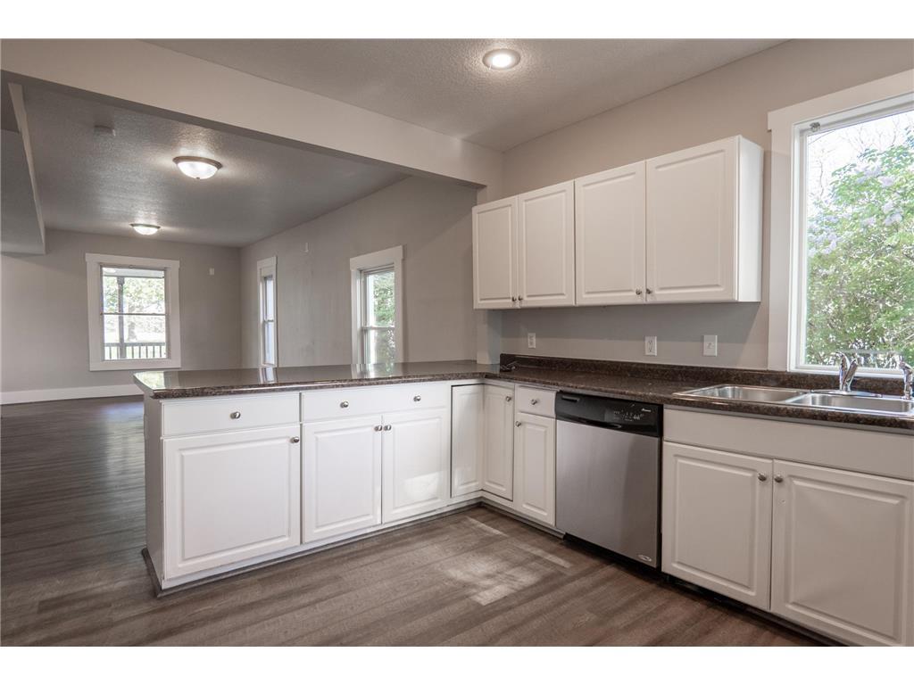 1602 Johnson Street Northeast Minneapolis, MN 55413 - Photo 4 of 21