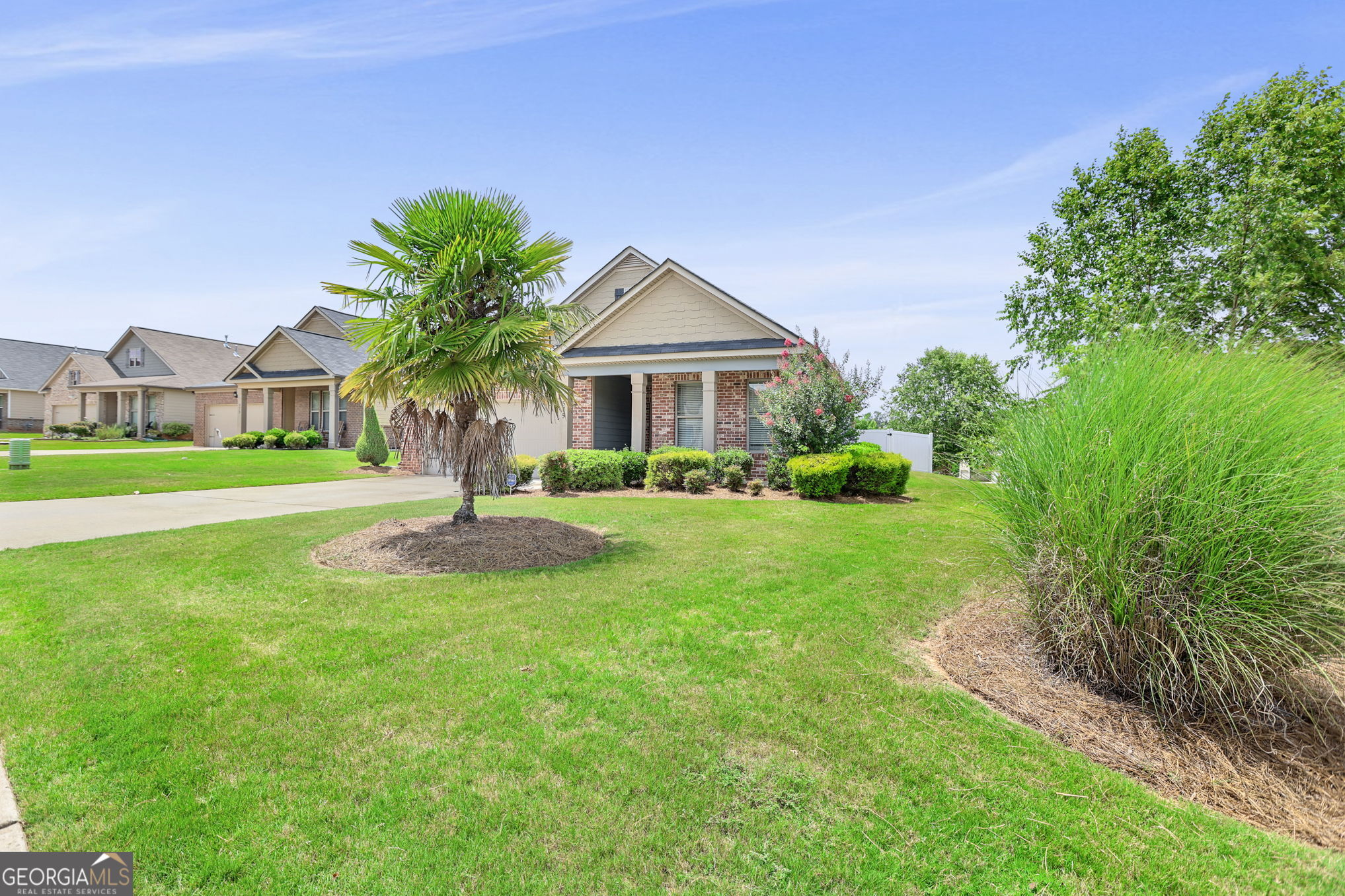 575 Carleton Place Locust Grove, GA 30248 - Photo 3 of 43