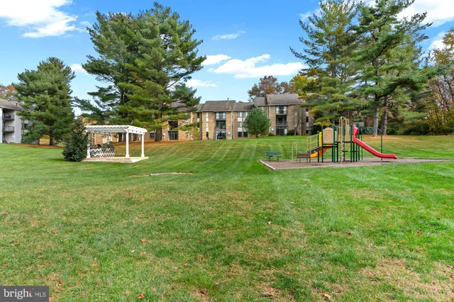 $1,600 | 5482 Cedar Lane, Unit A4, Columbia, MD 21044