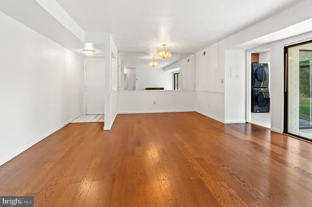 $1,600 | 5482 Cedar Lane, Unit A4, Columbia, MD 21044