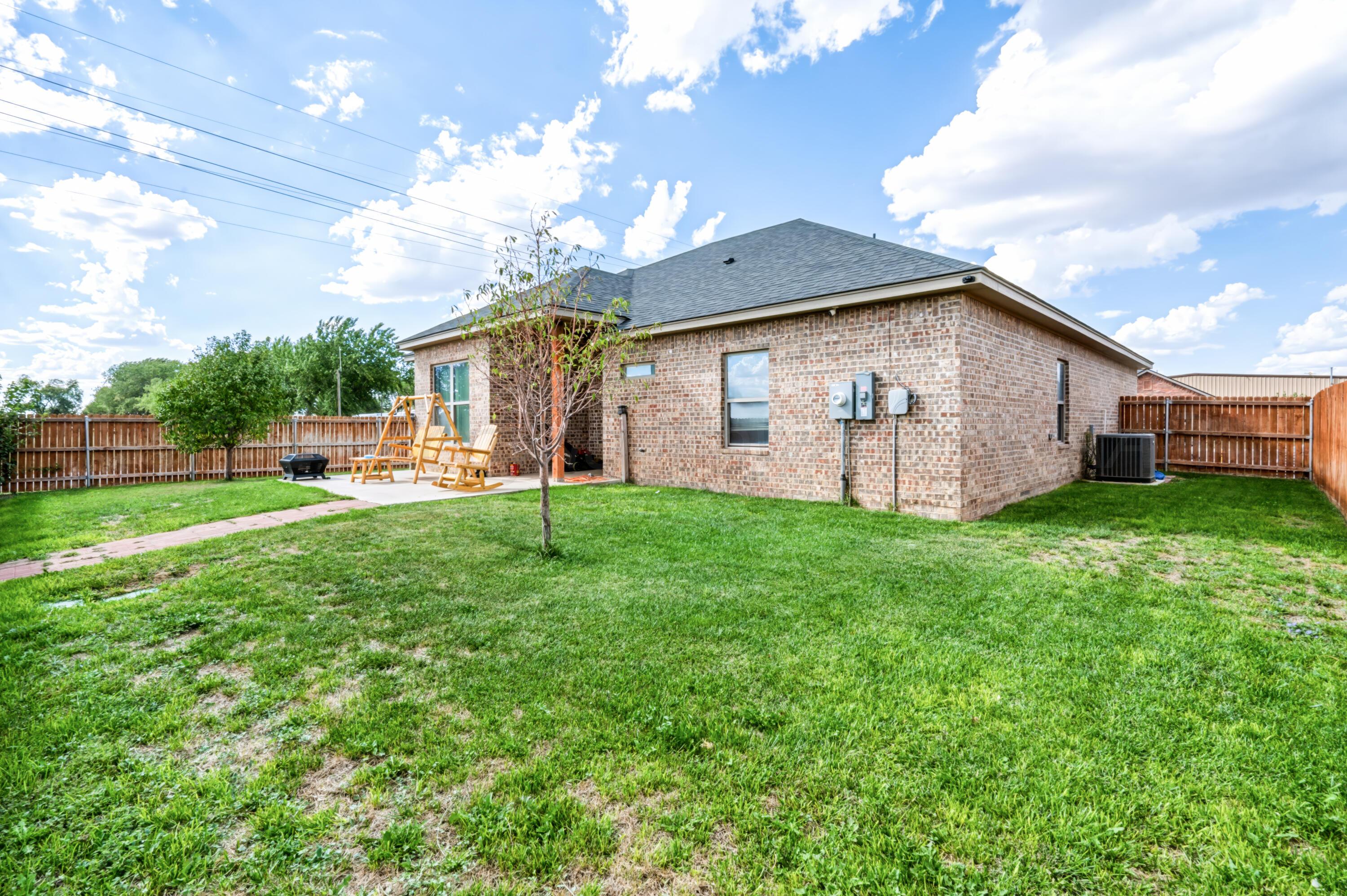 1701 Cactus Flower Road Dalhart, TX 79022 - Photo 13 of 13 1701 Cactus Flower - Dalhart-24