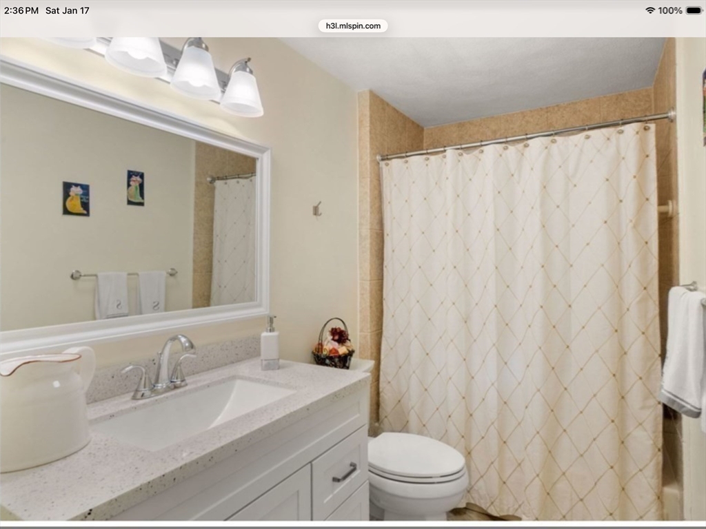 96 Washburn Avenue Wellesley, MA 02481 - Photo 14 of 20